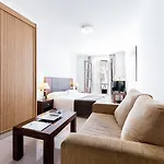 Toboso Apar - Turis Hotel