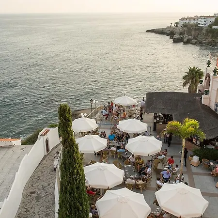 Toboso Apar - Turis Szálloda Nerja