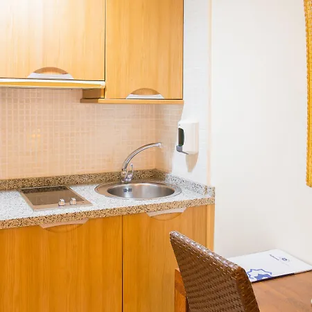 Hotel Toboso Apar - Turis