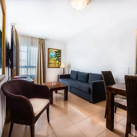 Hotel Toboso Apar - Turis