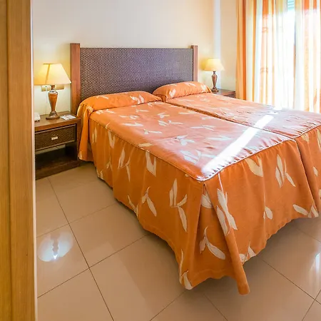 Szálloda Toboso Apar - Turis 3*