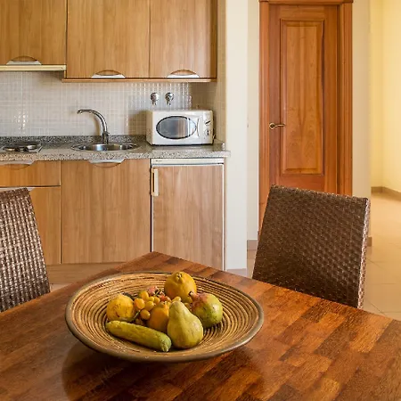 Toboso Apar - Turis Hotel Nerja