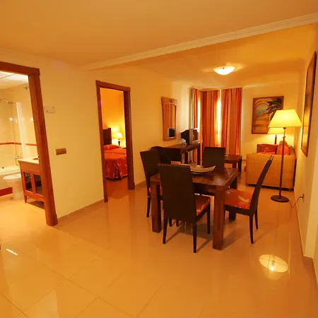 Toboso Apar - Turis Hotel 3*
