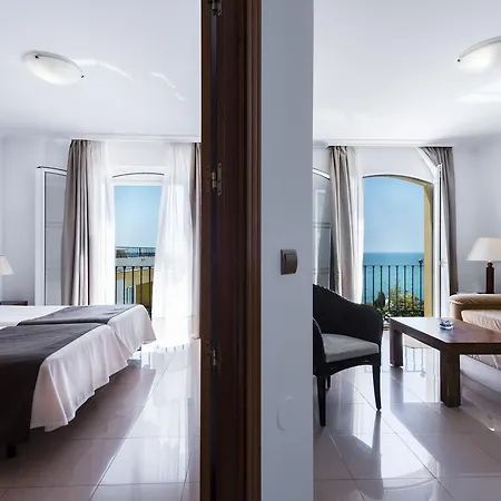 Toboso Apar - Turis Hotel