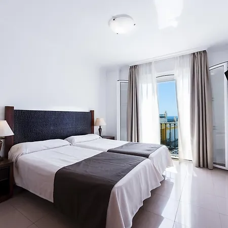Hotel Toboso Apar - Turis Nerja