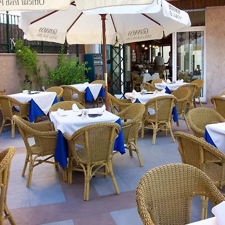 Toboso Apar - Turis Hotel