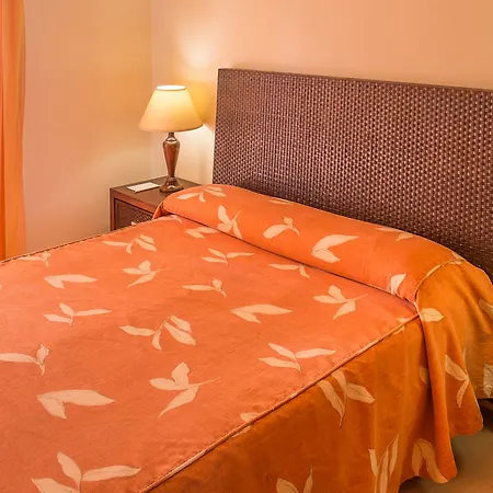Hotel Toboso Apar - Turis