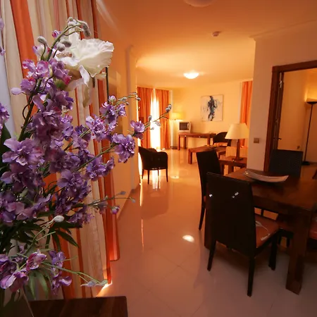 Toboso Apar - Turis Hotel