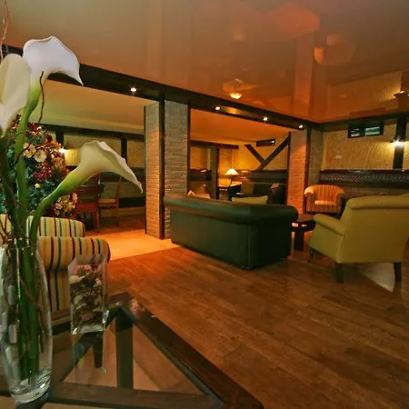 Hotel Toboso Apar - Turis Nerja